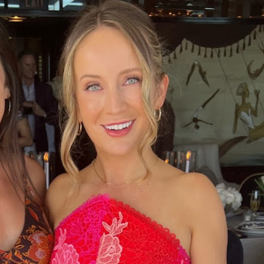 Meet your Posher, Alexandra